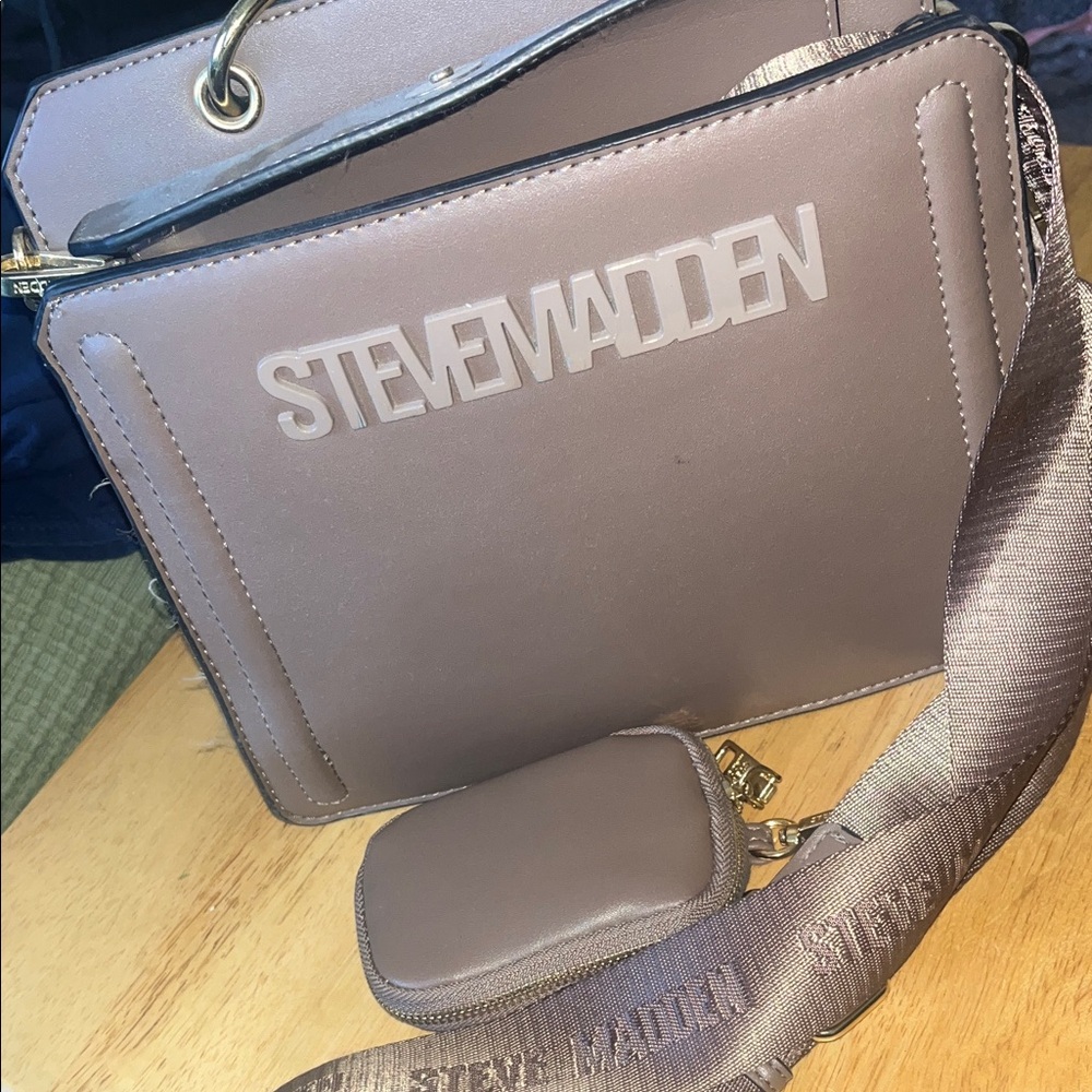 Steve Madden Tan Crossbody Bag Sleek Design Versatile